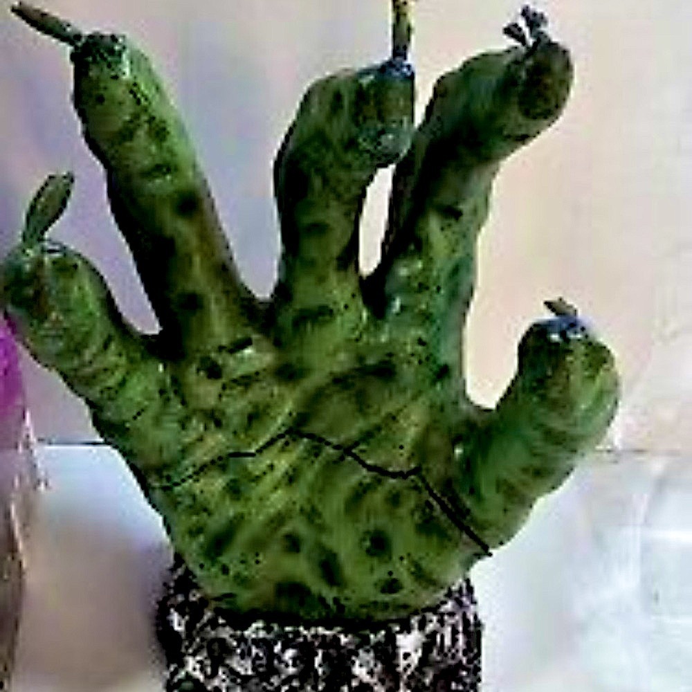 Vintage Halloween Flesh And Bones Blood Dripping Hand Candle T26 - Picture 3 of 7